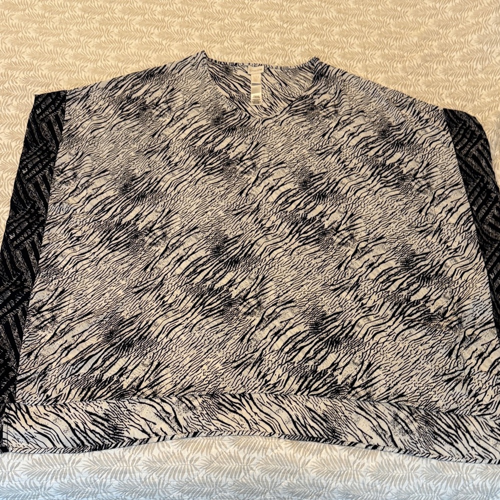 Chico's Zebra Pattern V-Neck Top - Picture 4 of 6